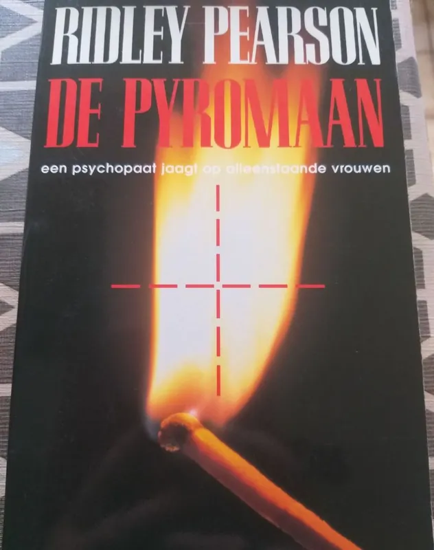 De pyromaan - R. Pearson Direct Beschikbaar