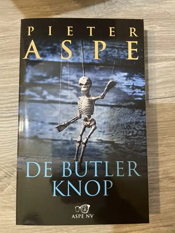 Gecertificeerd De butler knop - Pieter Aspe