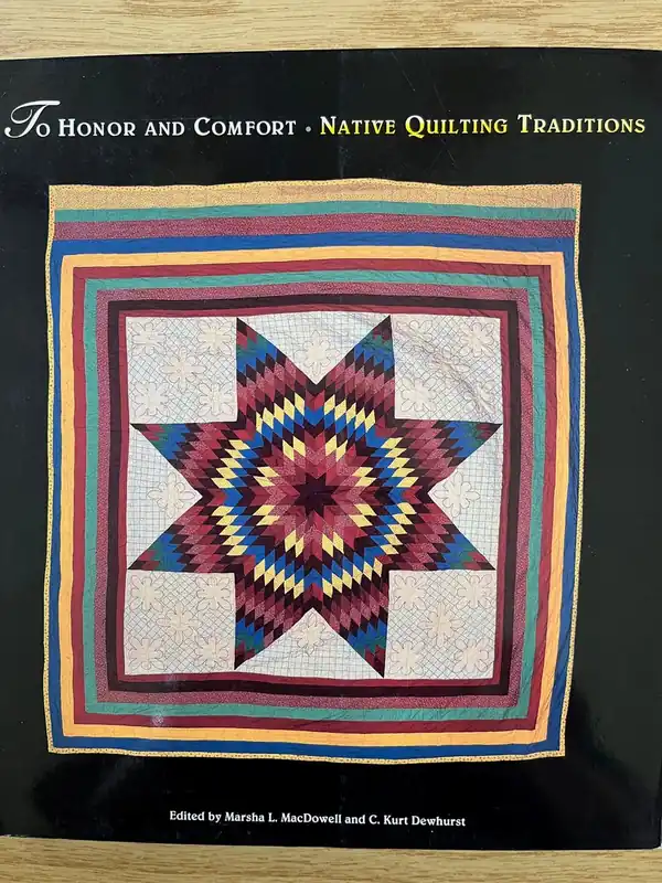 To Honor and Comfort - Marsha L. MacDowell and C. Kurt Dewhurst Koopje