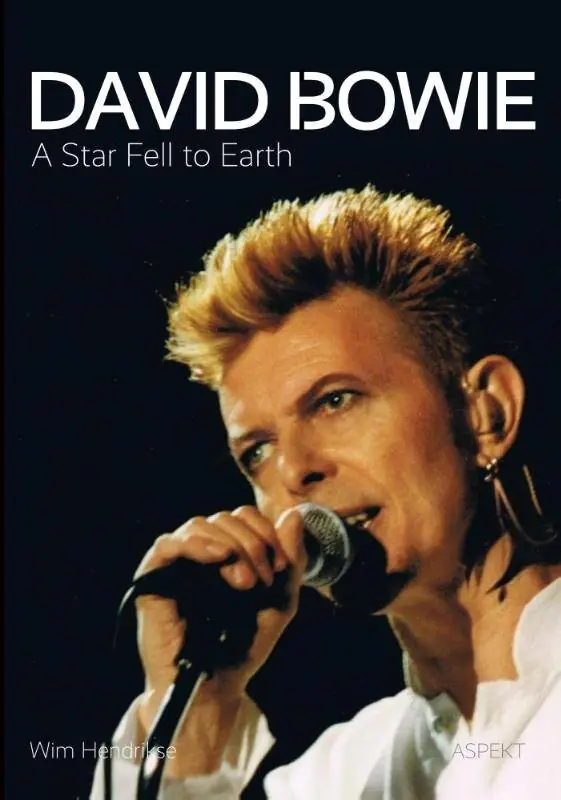 Laatste Versie David Bowie, a star fell to earth / 1st Edition
