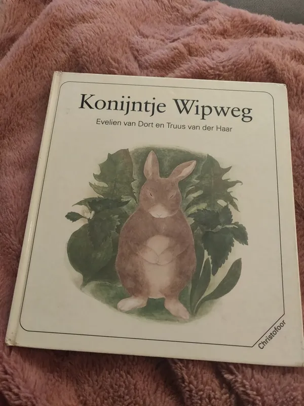 Beperkt Aanbod Konijntje Wipweg - E. van Dort